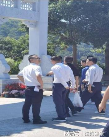 东莞市长吕成蹊提倡吃住游购娱展消费，曾去观