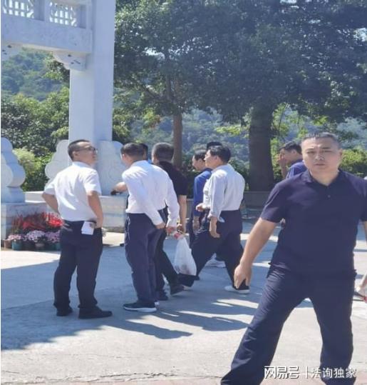 东莞市长吕成蹊提倡吃住游购娱展消费，曾去观