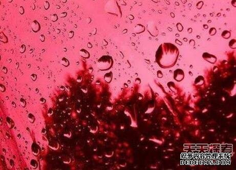 十大罕见天气奇观 地球就是喜欢和我们开玩笑