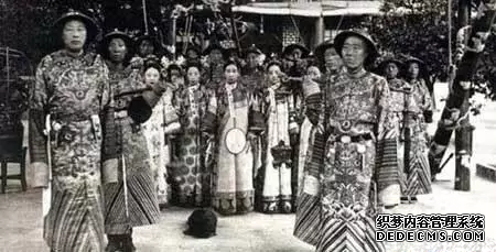 历史上的畸形审美：看完整个人都不好了