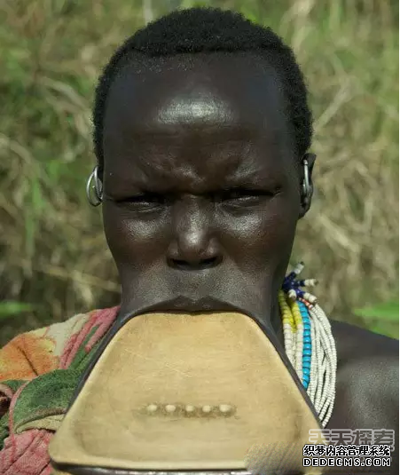 历史上的畸形审美：看完整个人都不好了